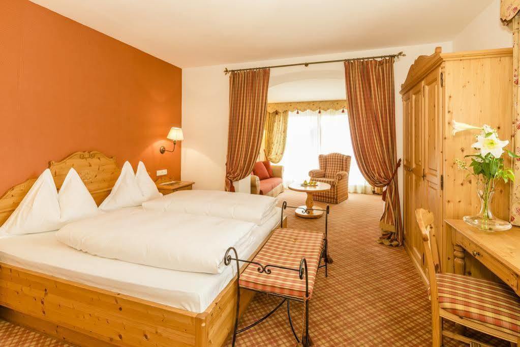 Hotel Winkler Sport & Spa Resort سان لورينزو دي سيباتو المظهر الخارجي الصورة